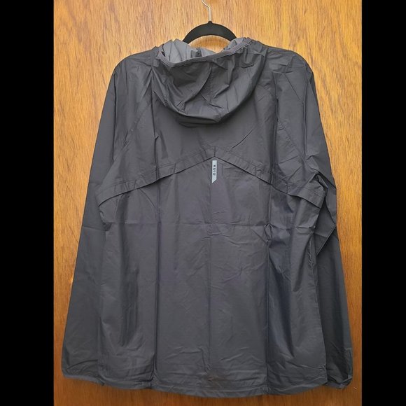 Training Tech Wind Jacket - Color no longer available from brand!!! - Picture 2 of 3